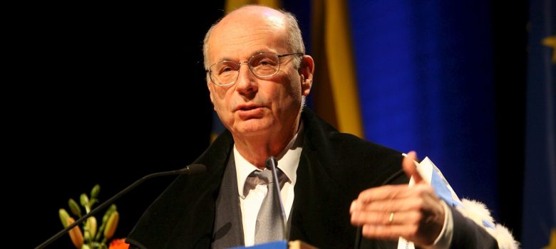 El psiquiatra francs Boris Cyrulnik, tras recibir el Honoris Causa de la Universidad de Lovaina. (EFE)